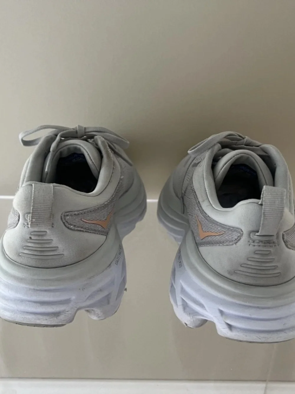Hoka One One Bondi Womens Size 9b Gray Peach Running Cushioned Sneaker